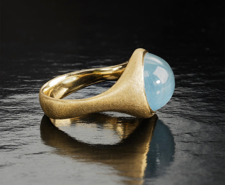 Gold Aquamarine Wavy Ring